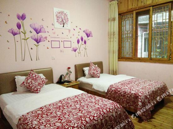 Яань: Ya'an Shangli Gaojia Inn