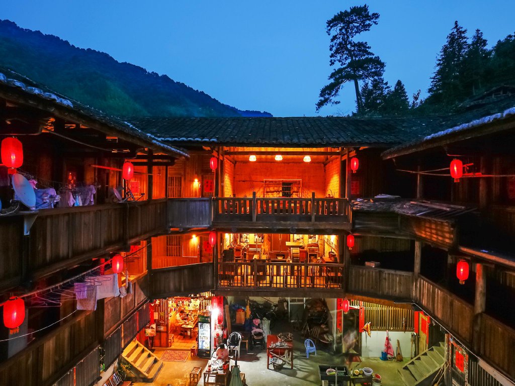 Nanjing Tulou Herongzhuang Inn — фото 1