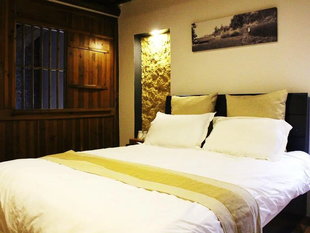 Жангжоу: Nanjing Tulou Herongzhuang Inn