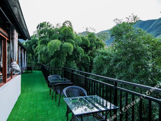 Хучжоу: Anji Dongsha Lake Farm Stay