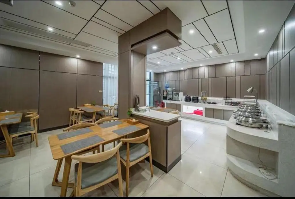 Starway Hotel Nanjing Mochou Lake — фото 1
