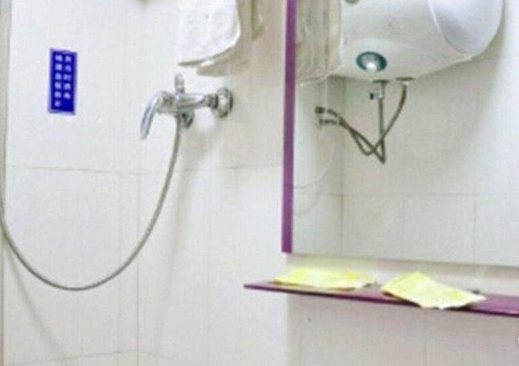Даньдун: Kuandian Manzu Autonomous Jiujiu Guesthouse