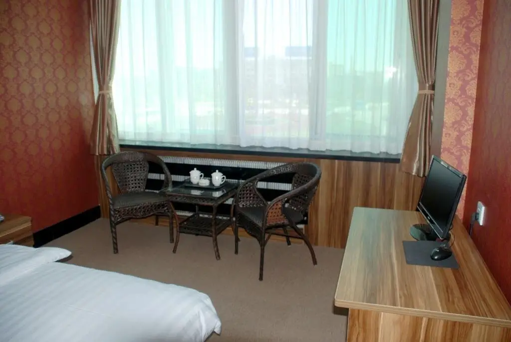Даньдун: Donggang Jiaotong Hotel