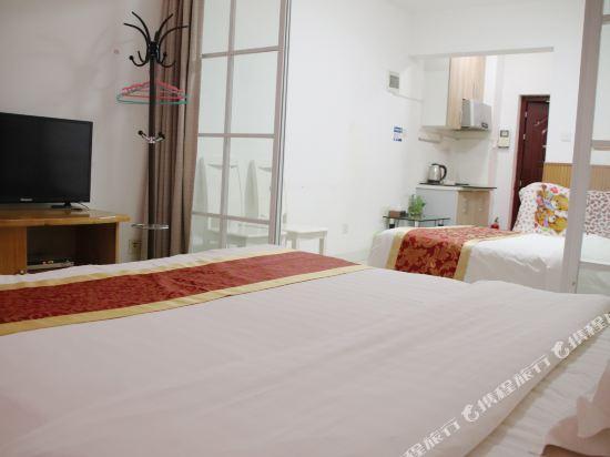 Чунцин: Chongqing Lianshang Apartment