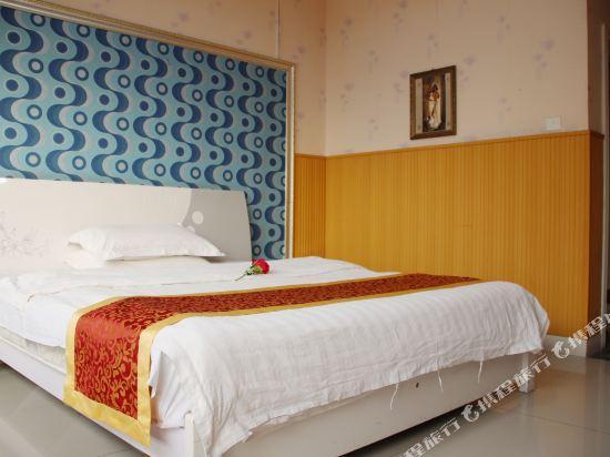 Чунцин: Chongqing Lianshang Apartment