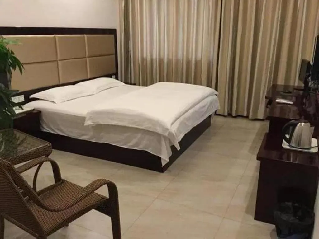 Мяньян: An County Zhengxing Business Hotel