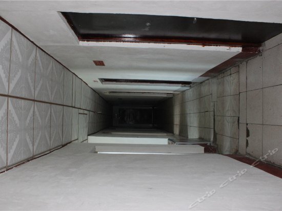 Линьи: Dong Fang Hotel