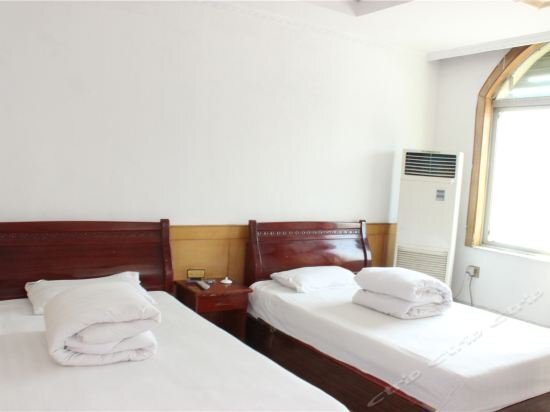 Линьи: Dong Fang Hotel