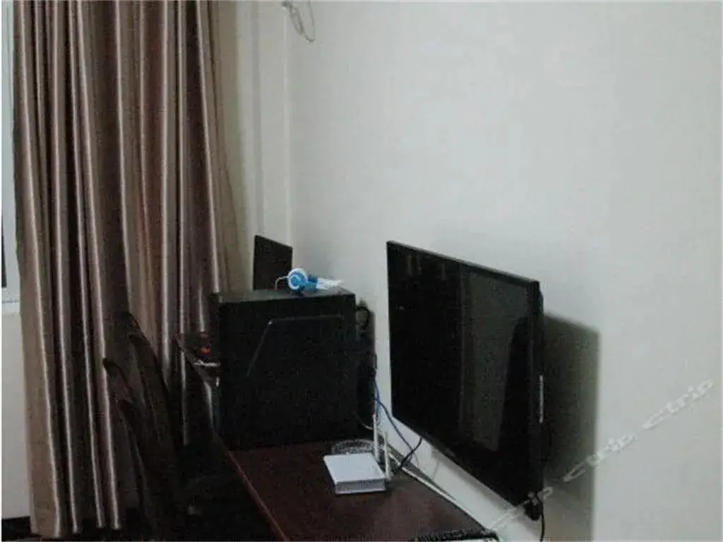 Мяньян: Anxian Longfeng Business Hotel