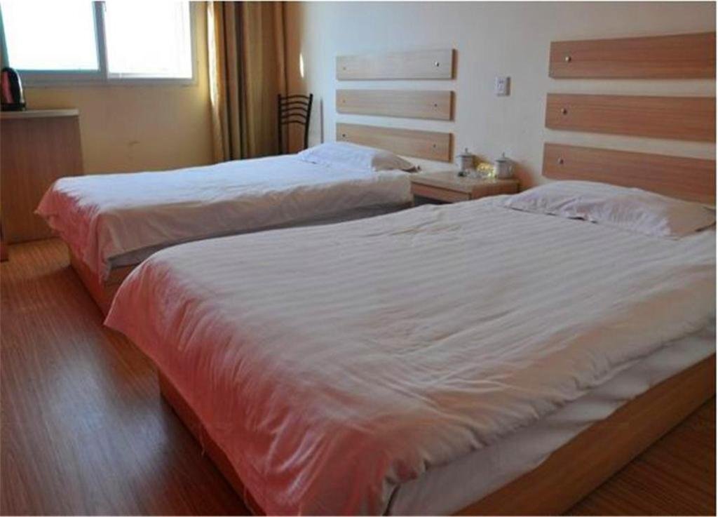 Тайюань: Taiyuan Huasheng Express Inn