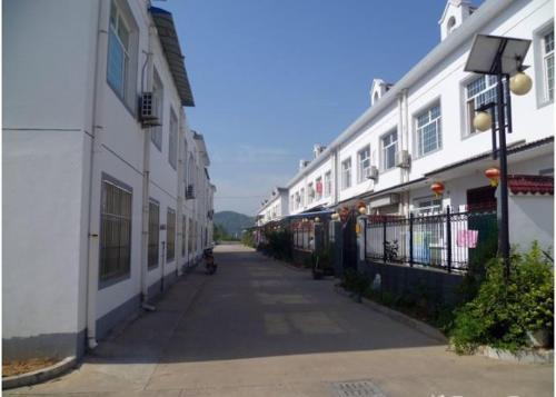 Джинченг: Gucheng Xinqu Lvhui Lin Farmstay