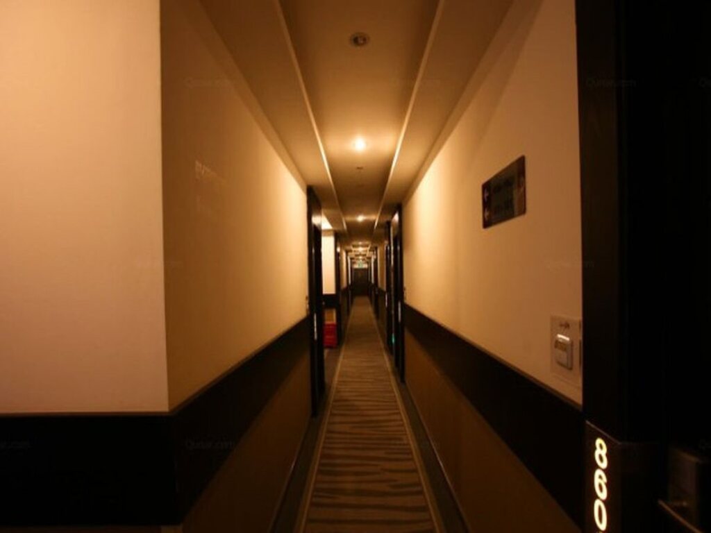 Fairyland Hotel Jingxing Branch — фото 1