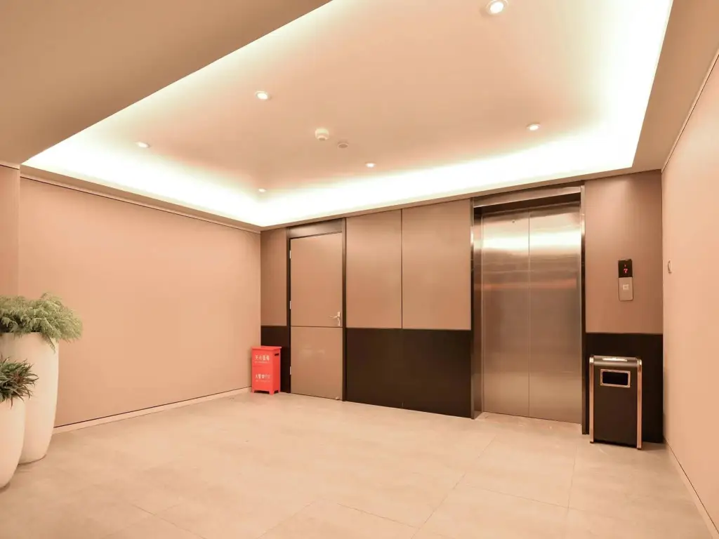 Шанхай: Home Inn Shanghai XuJiaHui