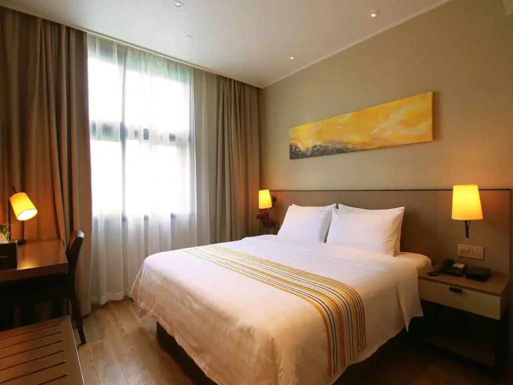 Пекин: Home Inn Plus Beijing Tuanjie Lake Metro Station