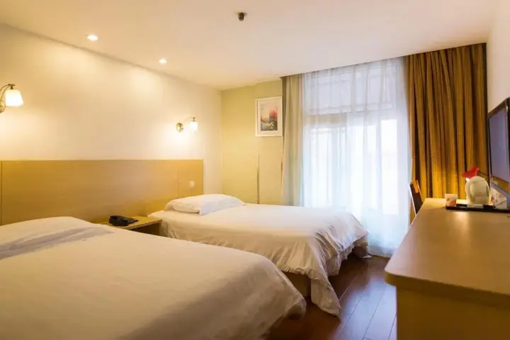 Гуанчжоу: Motel 168 Huadu North Railway Station