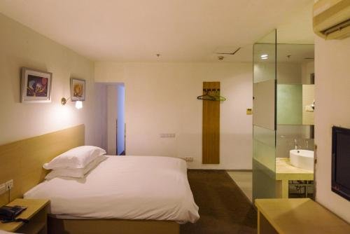 Пекин: Motel 268 Wang Fu Jing Inn
