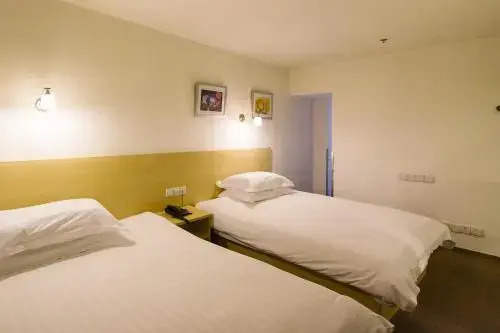 Гуанчжоу: Motel Guangzhou Baiyun Airport