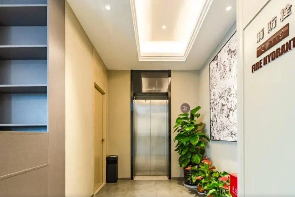 Куньмин: Home Inn Dongfeng Square
