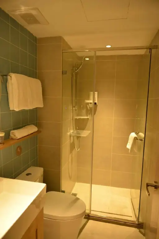 Наньчан: Home Inn Nanchang Bayi Square
