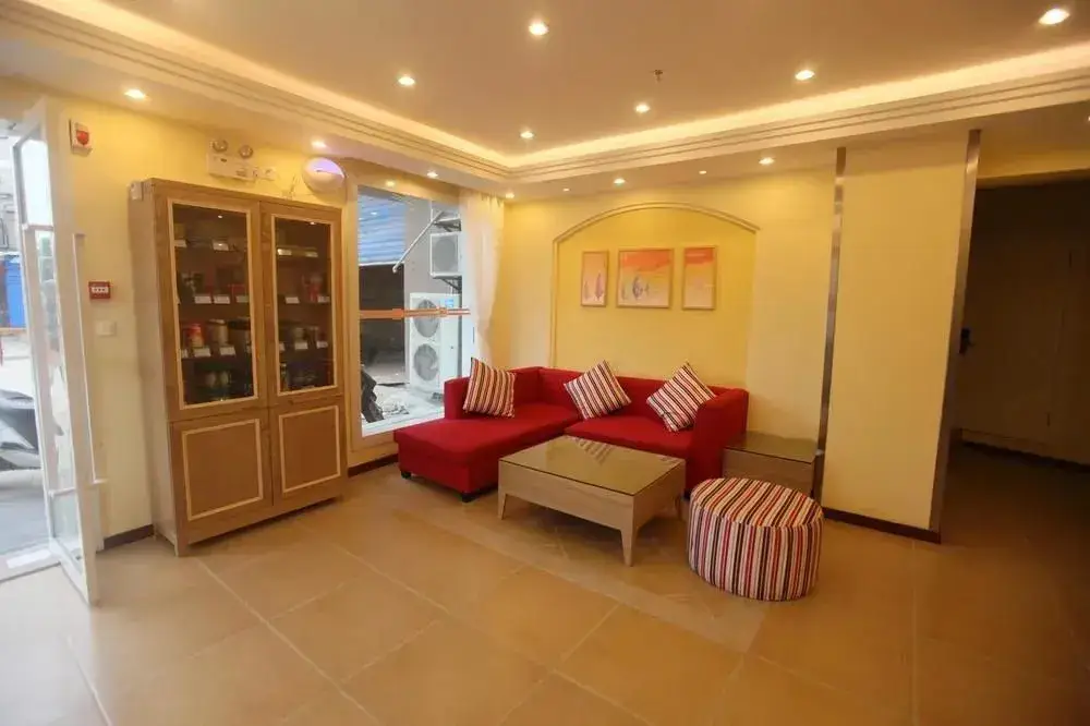 Наньчан: Home Inn Nanchang Jinggangshan Avenue Xinxiqiao Carrefour