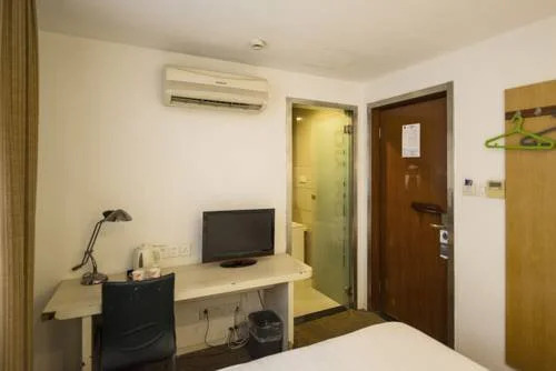 Ханчжоу: Motel Hangzhou Wulin Square Metro Station