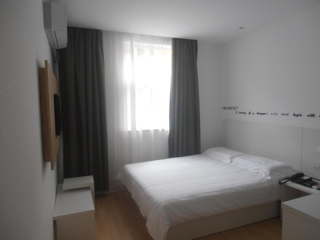 Куньмин: Motel 168 Kunming Railway Station Huancheng South Road