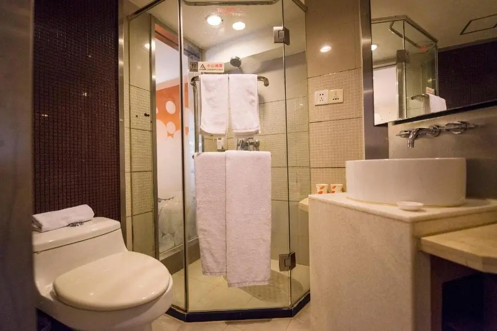 Шанхай: Motel Shanghai Hongqiao Beixinjing Metro Station Quankou Road
