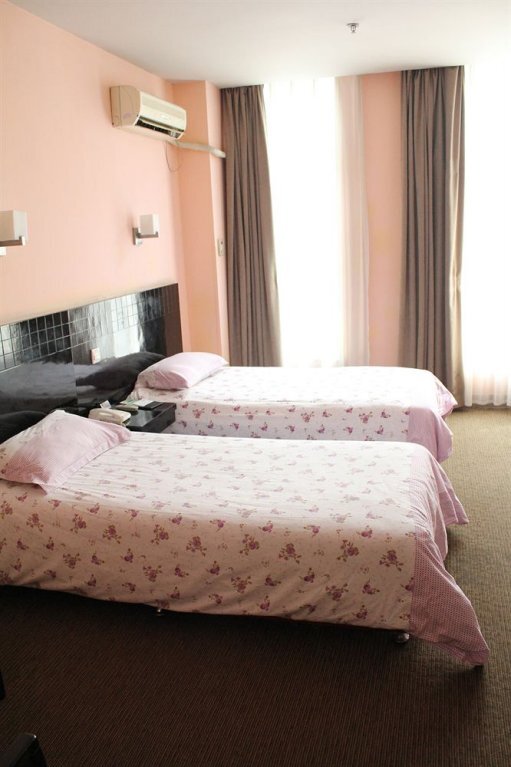 Шанхай: Home Inn Selected Shanghai North Bund