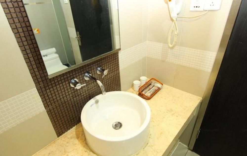 Ухань: Motel 168 Wangjiadun