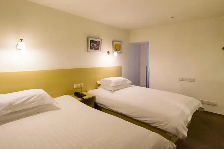 Ухань: Motel Wuhan Yangtsi River Bridge Hubu Lane