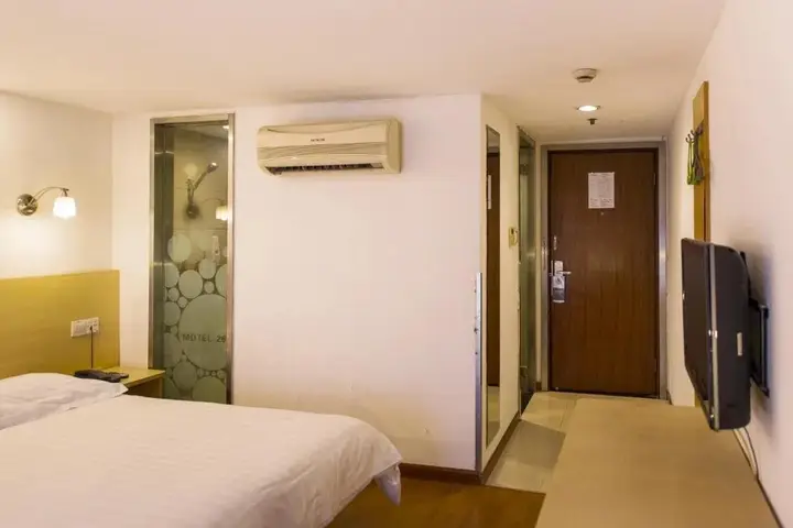 Ухань: Motel Wuhan Yangtsi River Bridge Hubu Lane