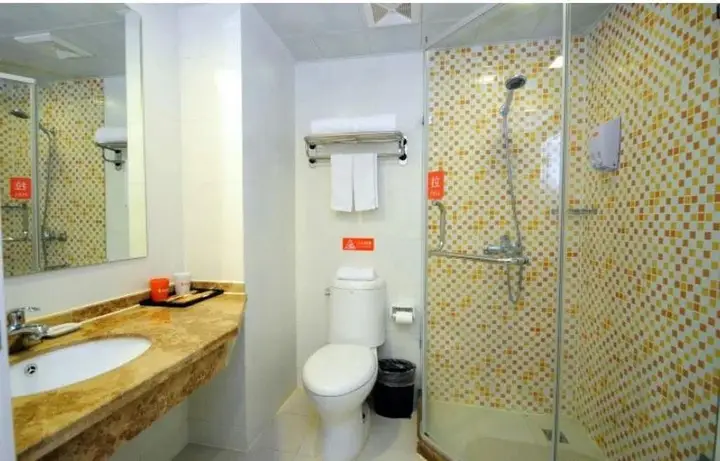 Хэфэй: Home Inn Hefei Huangshan Road Land Force Officer Military School