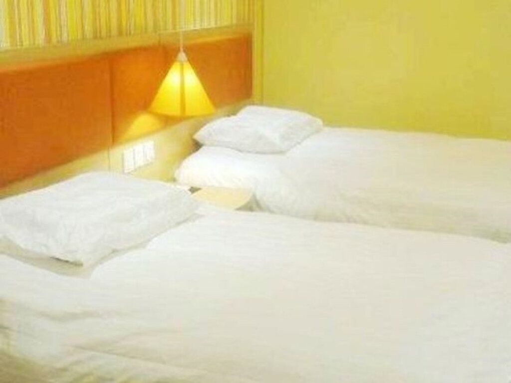 Шанхай: Home Inns Shanghai Fengxian Nanqiao