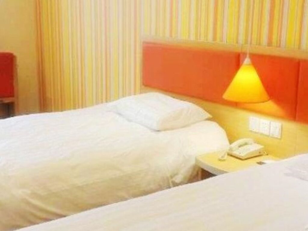 Шанхай: Home Inns Shanghai Fengxian Nanqiao