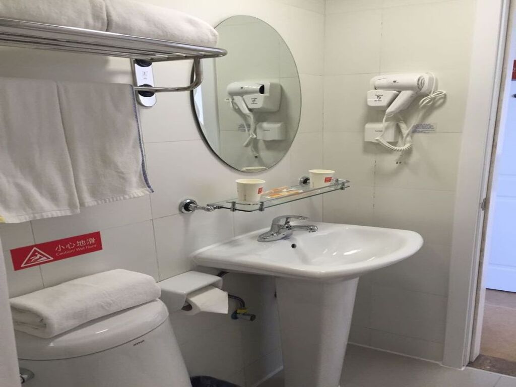 Шанхай: Homeinn Hotel Shanghai Zhongshan West Road