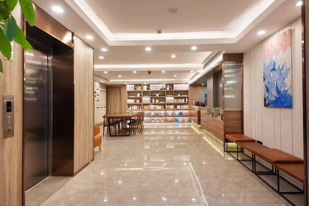 Шанхай: Hanting Shanghai Pudong Airport Chenyang Road