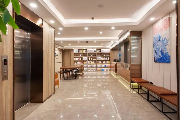 Шанхай: Hanting Shanghai Pudong Airport Chenyang Road