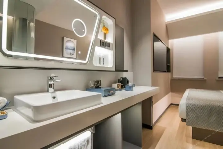 Шанхай: SKYBIRD Hotel (Shanghai Hongqiao Airport)