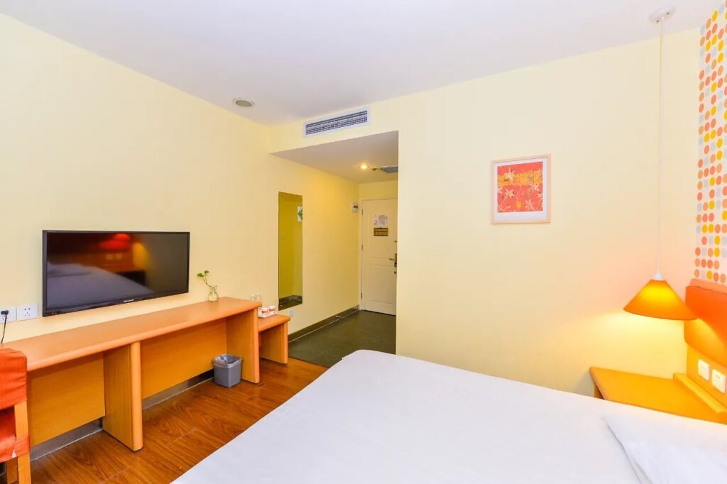 Тяньцзинь: Home Inn Jingjin Road