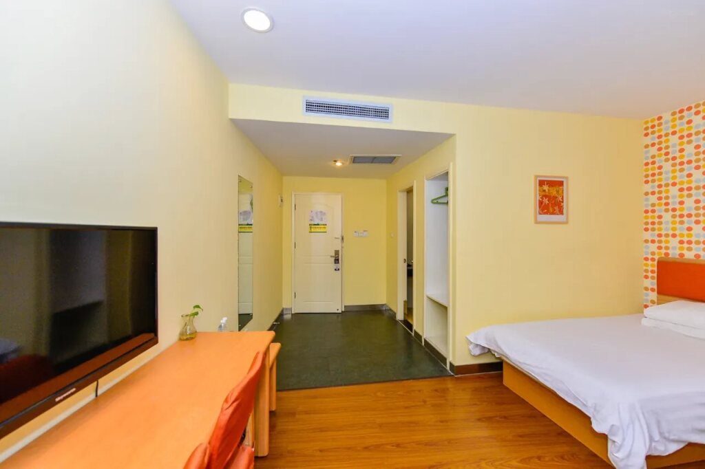 Тяньцзинь: Home Inn Jingjin Road