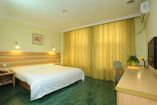 Тяньцзинь: Home Inn Tianjin Nanjing Road