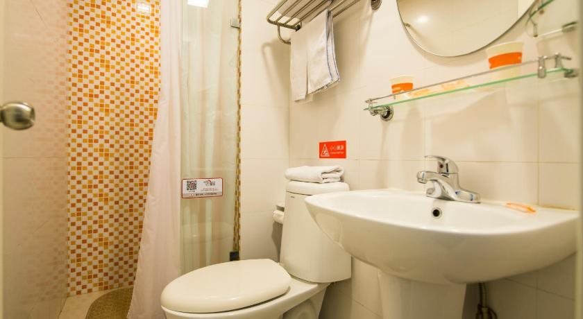 Тяньцзинь: Home Inn (Tianjin Qixiangtai Road)