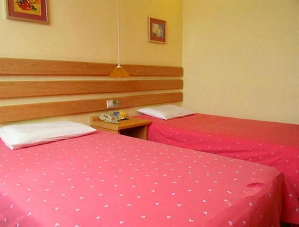 Гуанчжоу: Home Inn Xiao Xi Guan