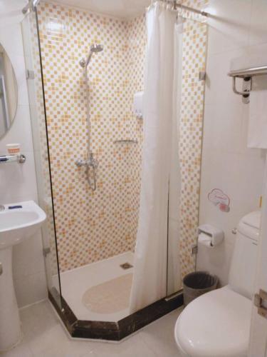 Пекин: Home Inn Beijing Dongzhimen Beixiao Street