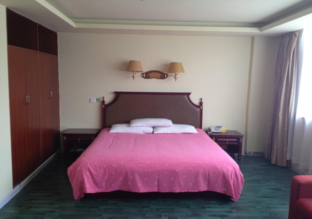 Шанхай: Home Inns Shanghai Caohejing Zhonghuan Caobao Road Branch
