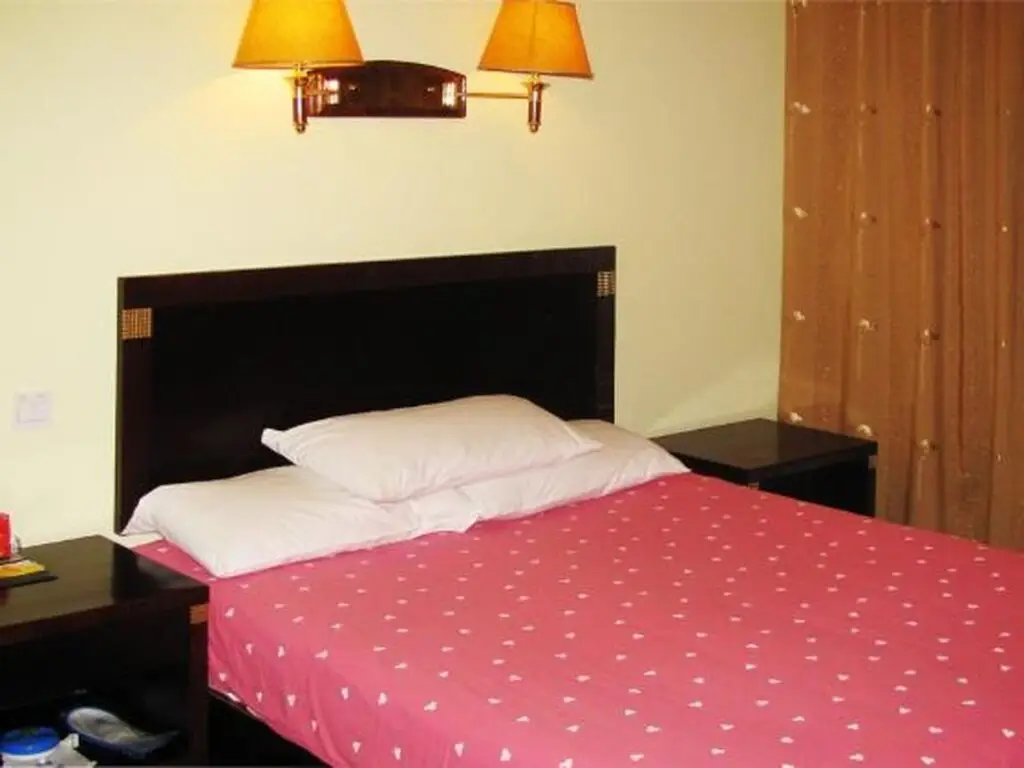 Шанхай: Home Inns Shanghai Caohejing Zhonghuan Caobao Road Branch