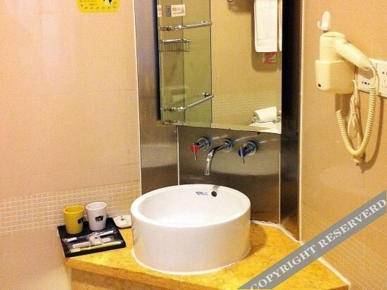 Шанхай: Home Inn Shanghai Pudong Airport Chuansha East Huaxia Road