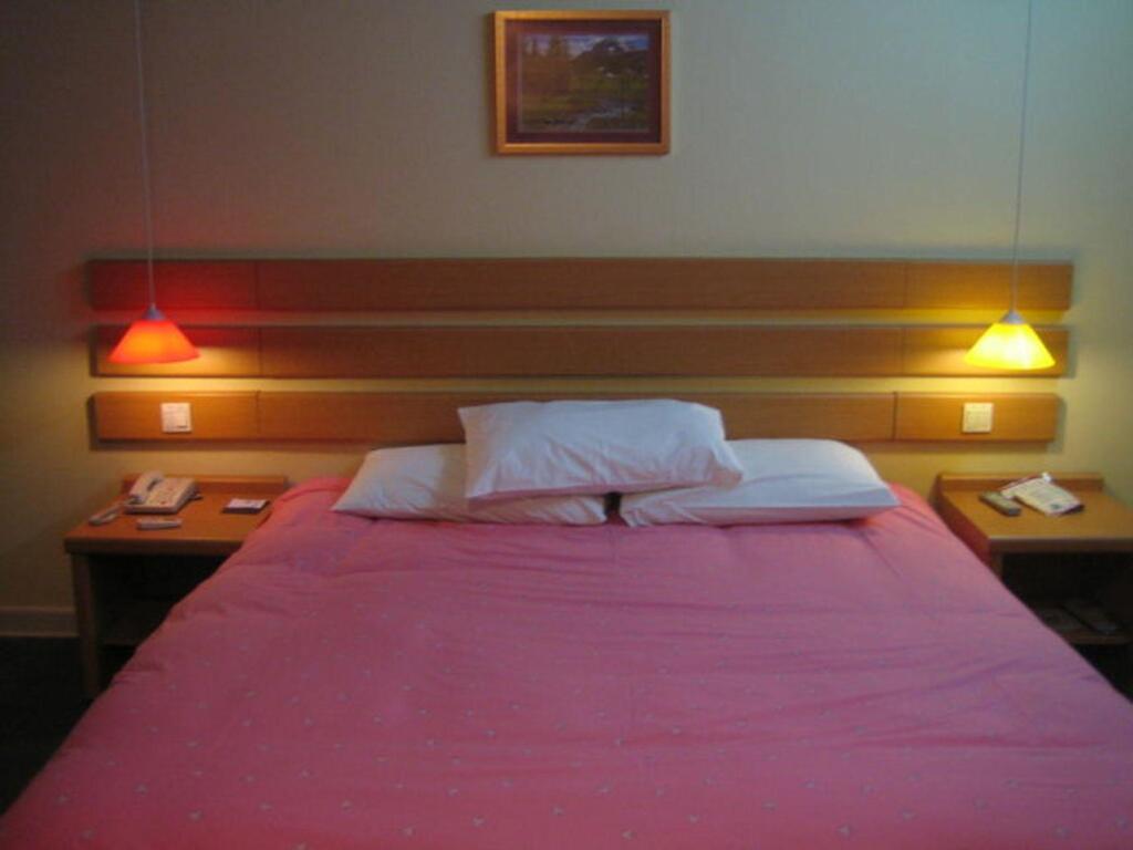 Шанхай: Home Inn Shanghai Huancheng East Road
