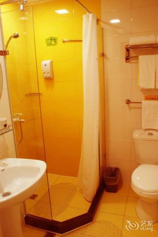 Шанхай: Home Inn Shanghai Huancheng East Road