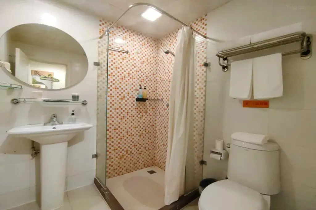 Гуанчжоу:  Home Inn (Guangzhou Tianpingjia Metro Station)